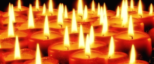 candles-936743_640